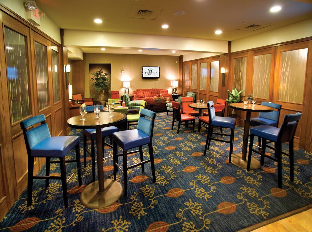 Отель Doubletree By Hilton Норуолк Ресторан фото